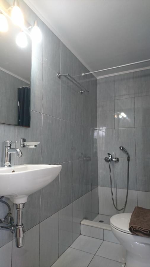 Iris Apartments Ithaca Ваті Екстер'єр фото