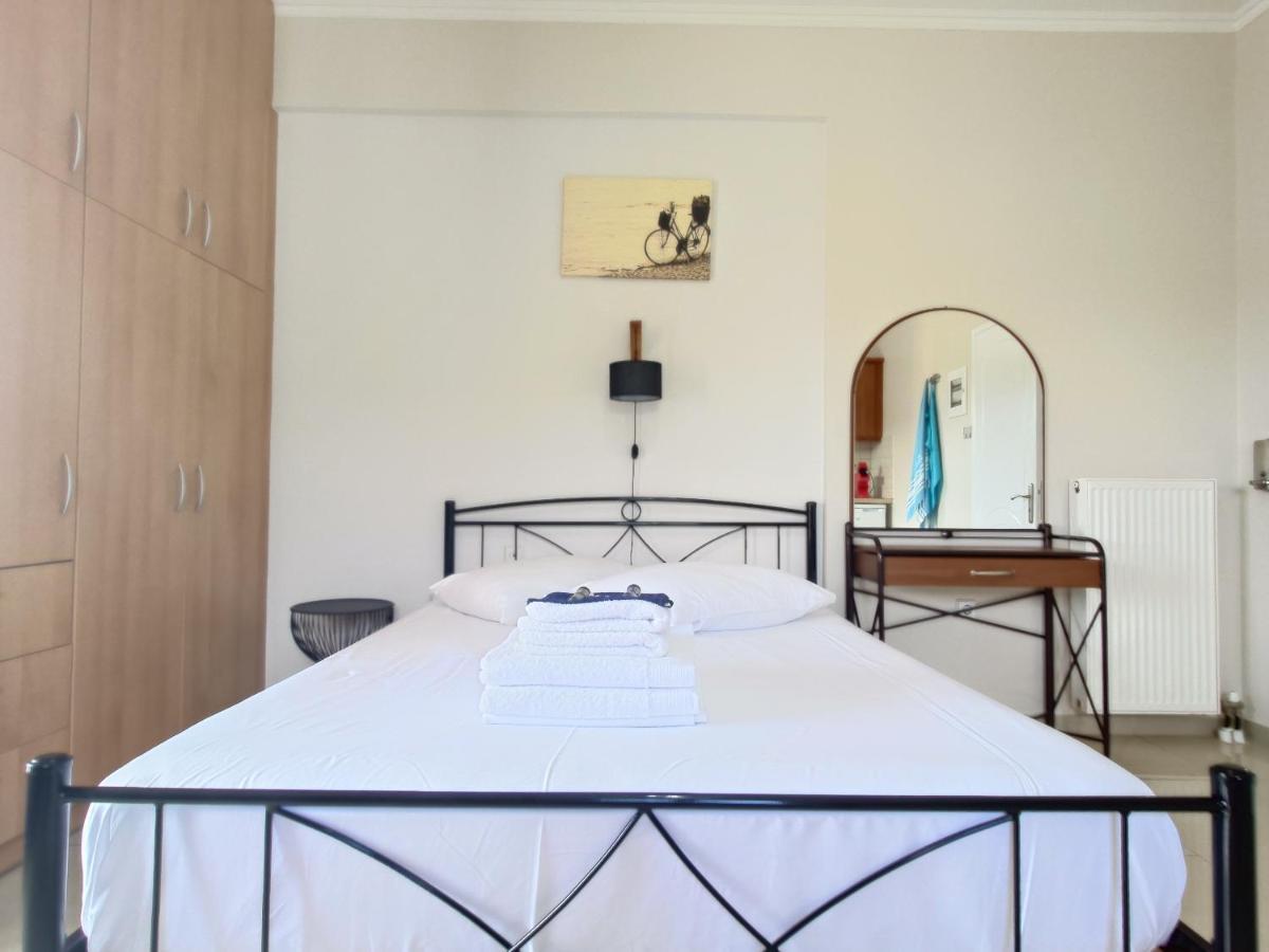 Iris Apartments Ithaca Ваті Екстер'єр фото